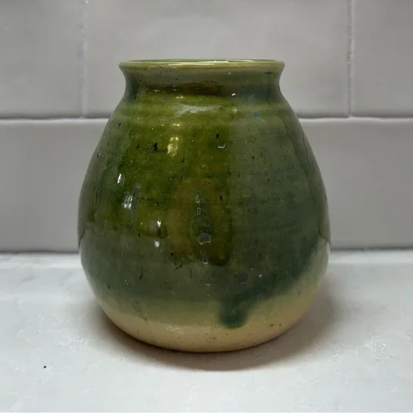 Green Ceramic Vase - Picture 2 of 11